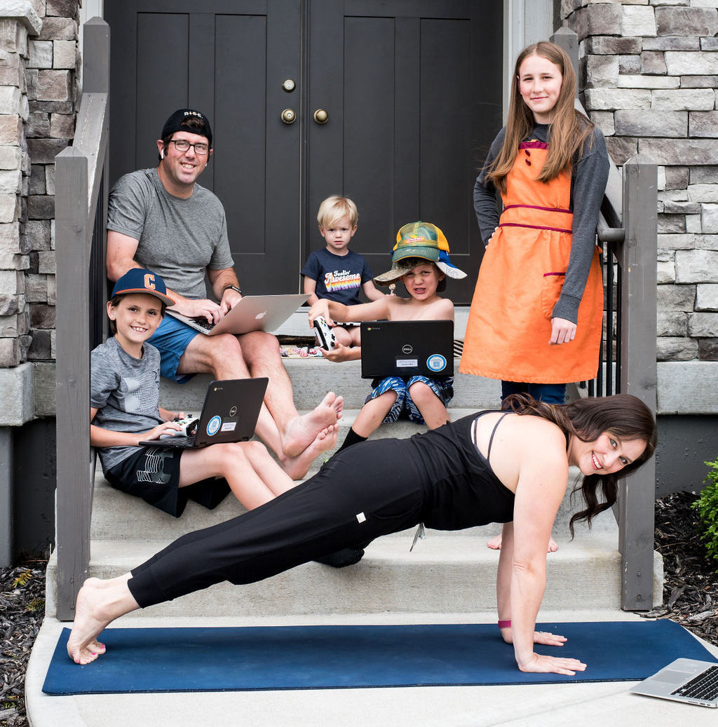 megans yoga family